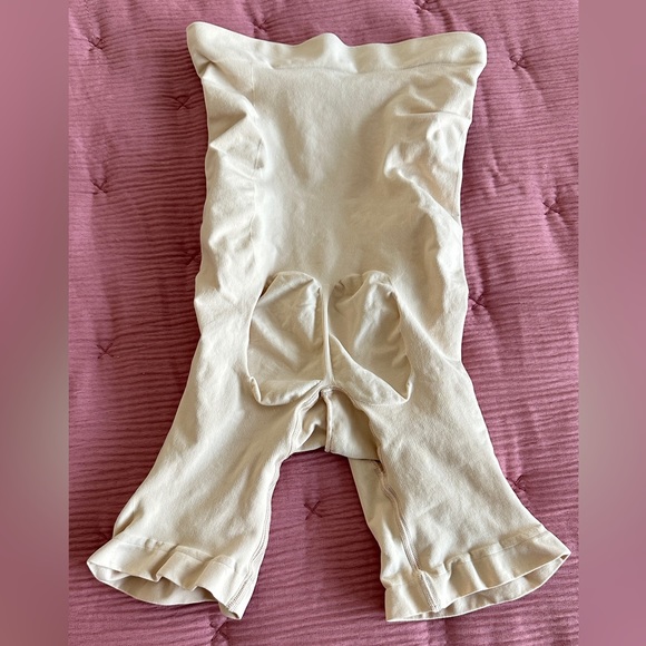 SEAMLESS SCULPT HIGH-WAISTED ABOVE THE KNEE SHORT size XL - Picture 5 of 5